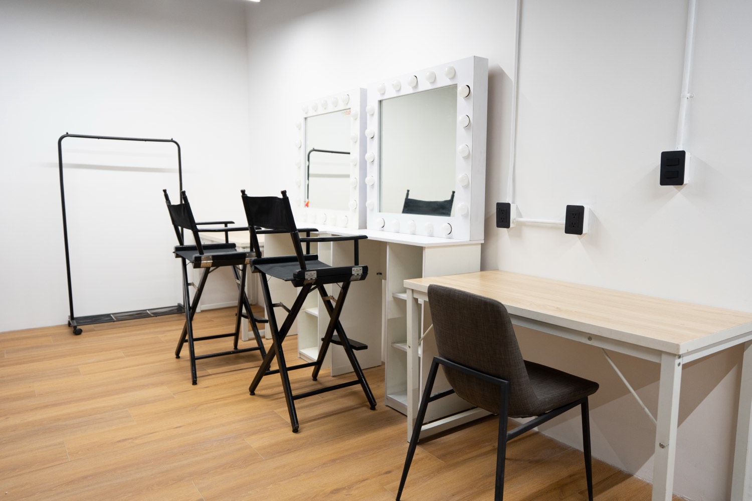 camerino y estación de maquillaje